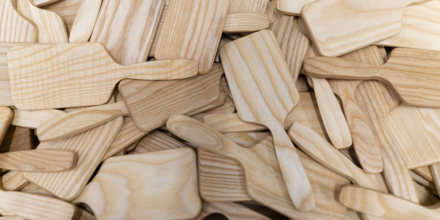 Minelli provides premium wooden solutions for beauty, personal care, and fine arts combining elegance and functionality. Contact us today - 4