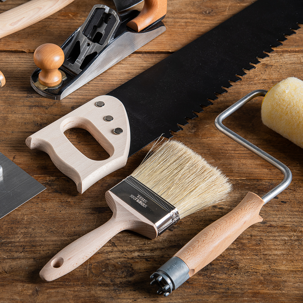 Minelli offers durable and stylish wooden tools for Hardware, Construction & DIY. Paintbrush handles and components for all applications. - 1