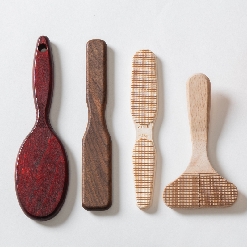 Minelli Group designs and manufactures premium solid wood components for pet grooming tools. Get in touch to know more - 2